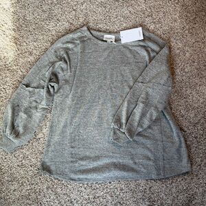 ANDREE BY UNIT Heather Gray Women's Sweater NWT